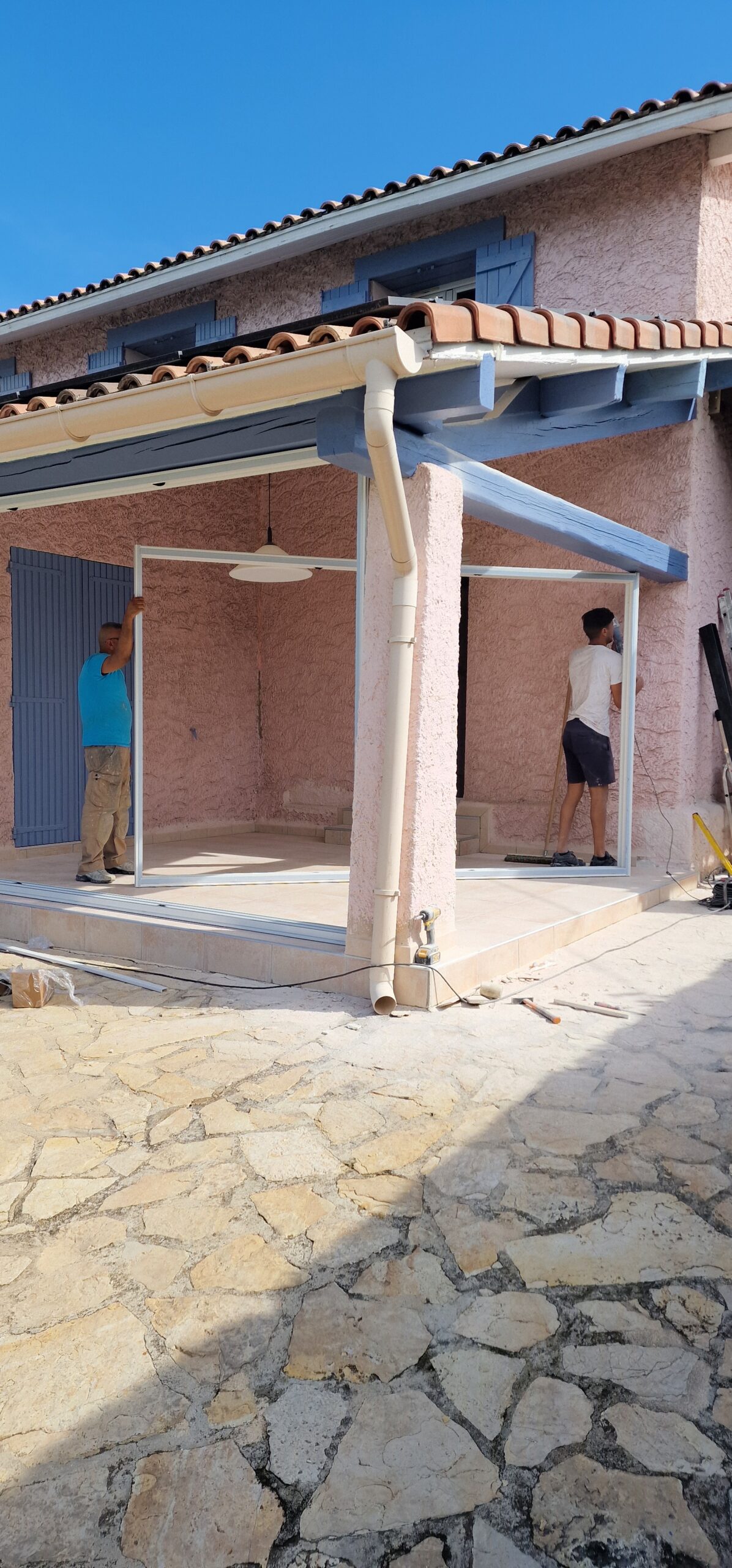 Chantier de création d’un espace de vie à Allauch avant la fin des travaux